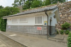 松阪公園公衆トイレ外観写真